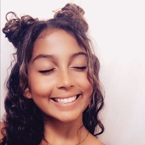 Meet your Posher, Kendrea